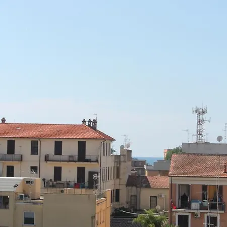 Semesterbostad Mansarda 25 Terracina