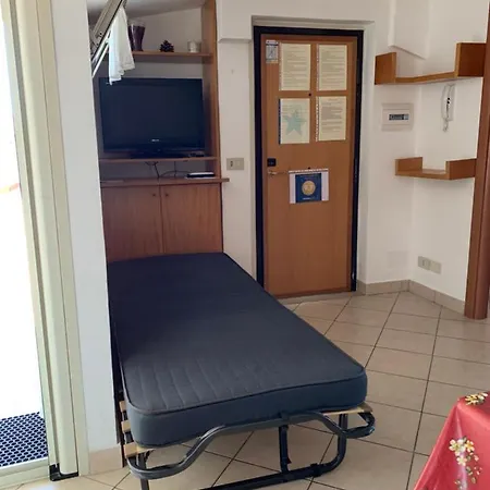 Holiday home Mansarda 25